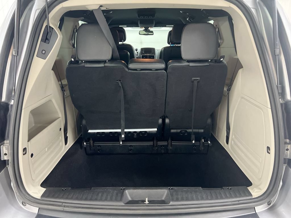 Used 2019 Dodge Grand Caravan SXT FWD image 24