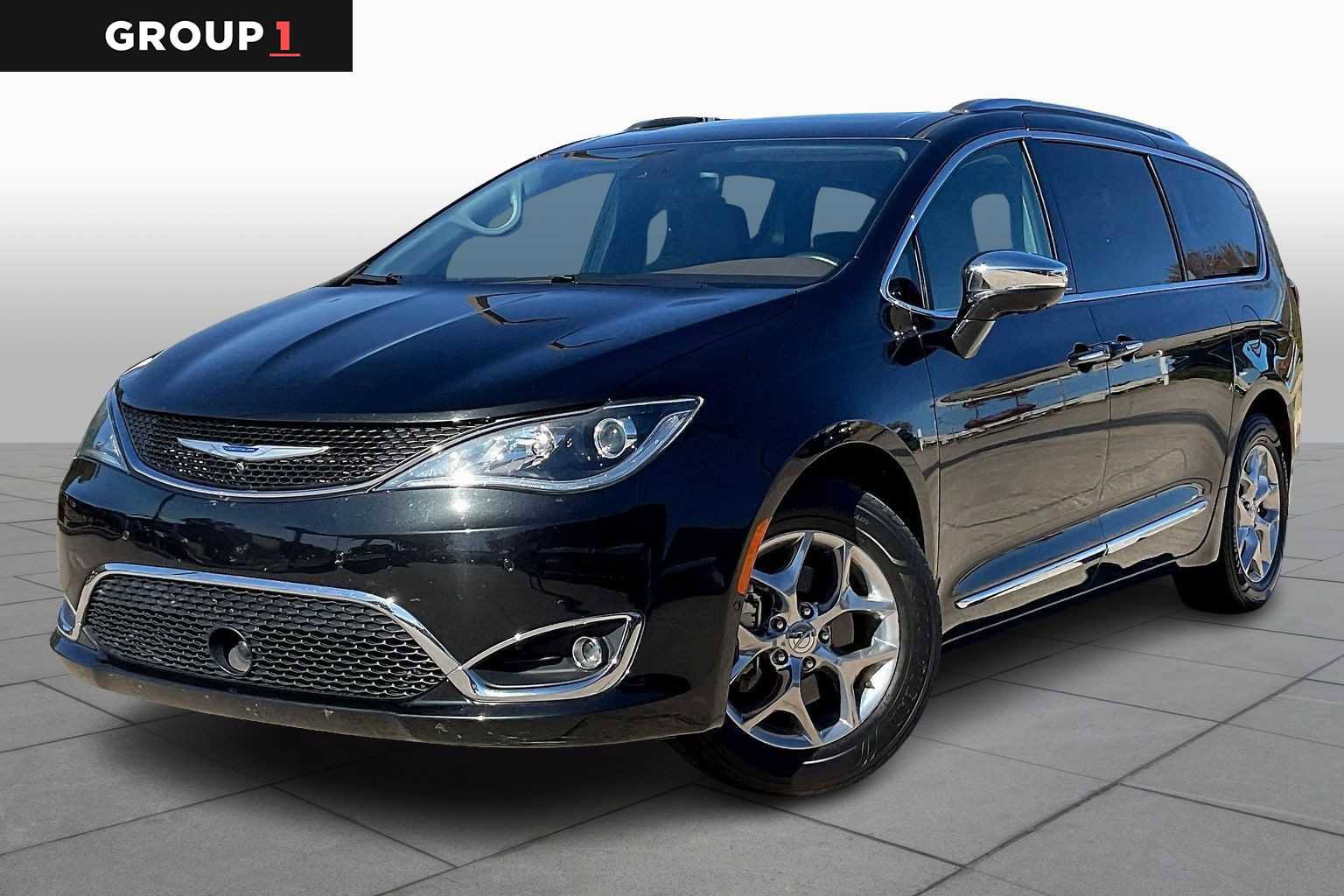 Used 2019 Chrysler Pacifica Limited w/ Advanced Safetytec Group