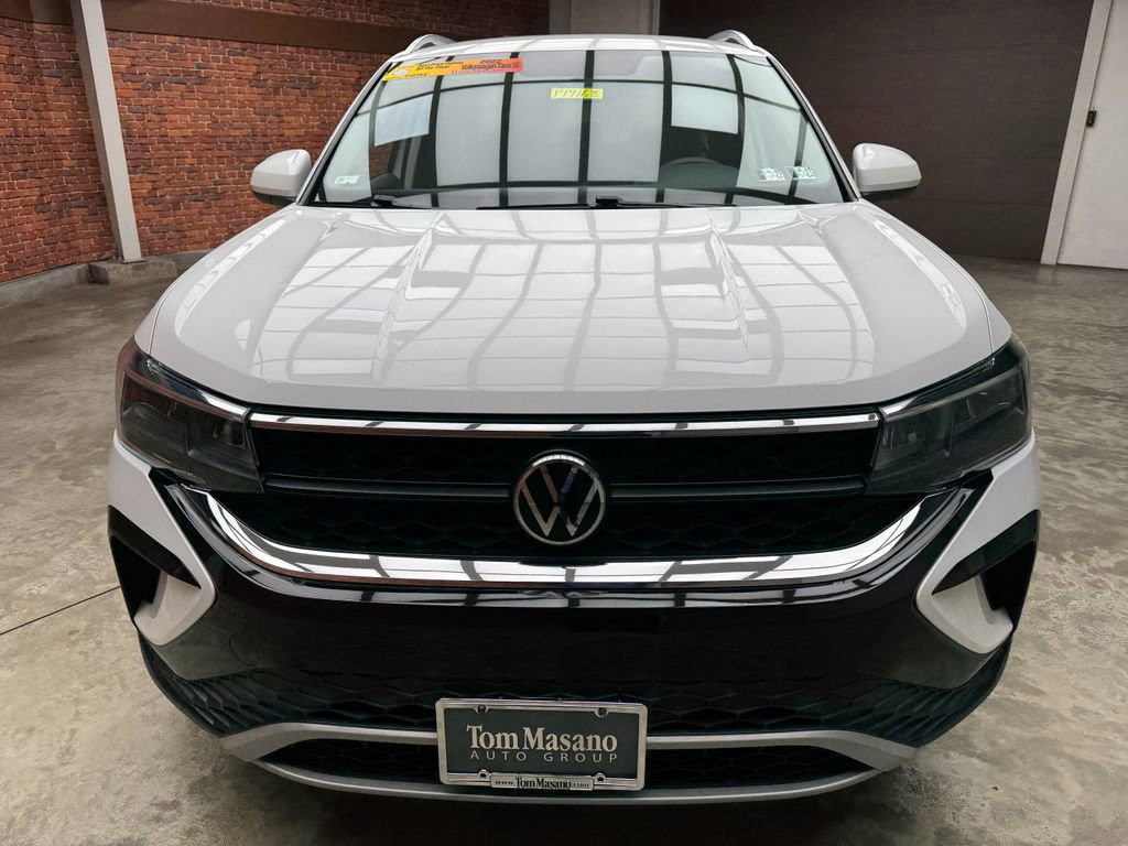 Used 2022 Volkswagen Taos SE image 7