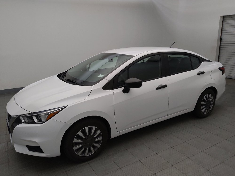 Used 2022 Nissan Versa S FWD image 2