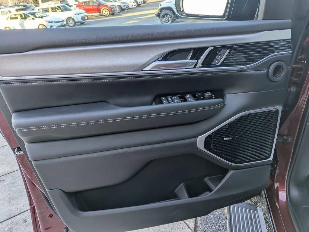 New 2026 Jeep Grand Wagoneer L Limited image 22