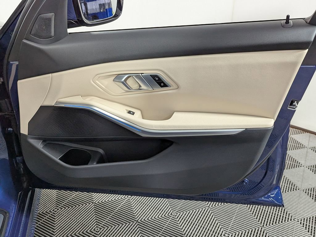 Certified 2023 BMW 330i xDrive Sedan w/ Premium Package image 30