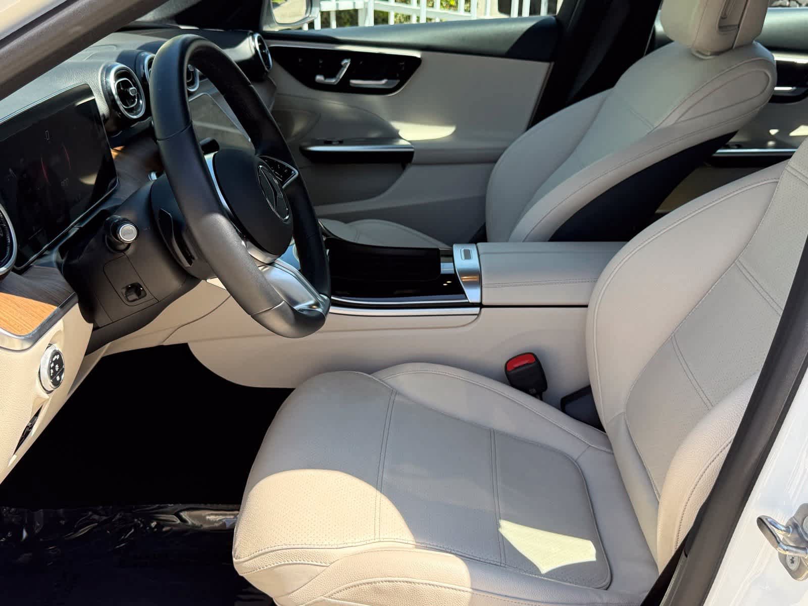 Used 2024 Mercedes-Benz C 300 Sedan image 26