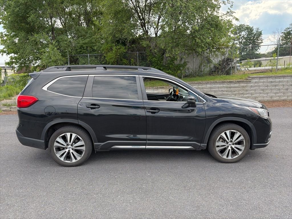 Used 2022 Subaru Ascent Limited w/ Technology Package AWD/4WD image 3