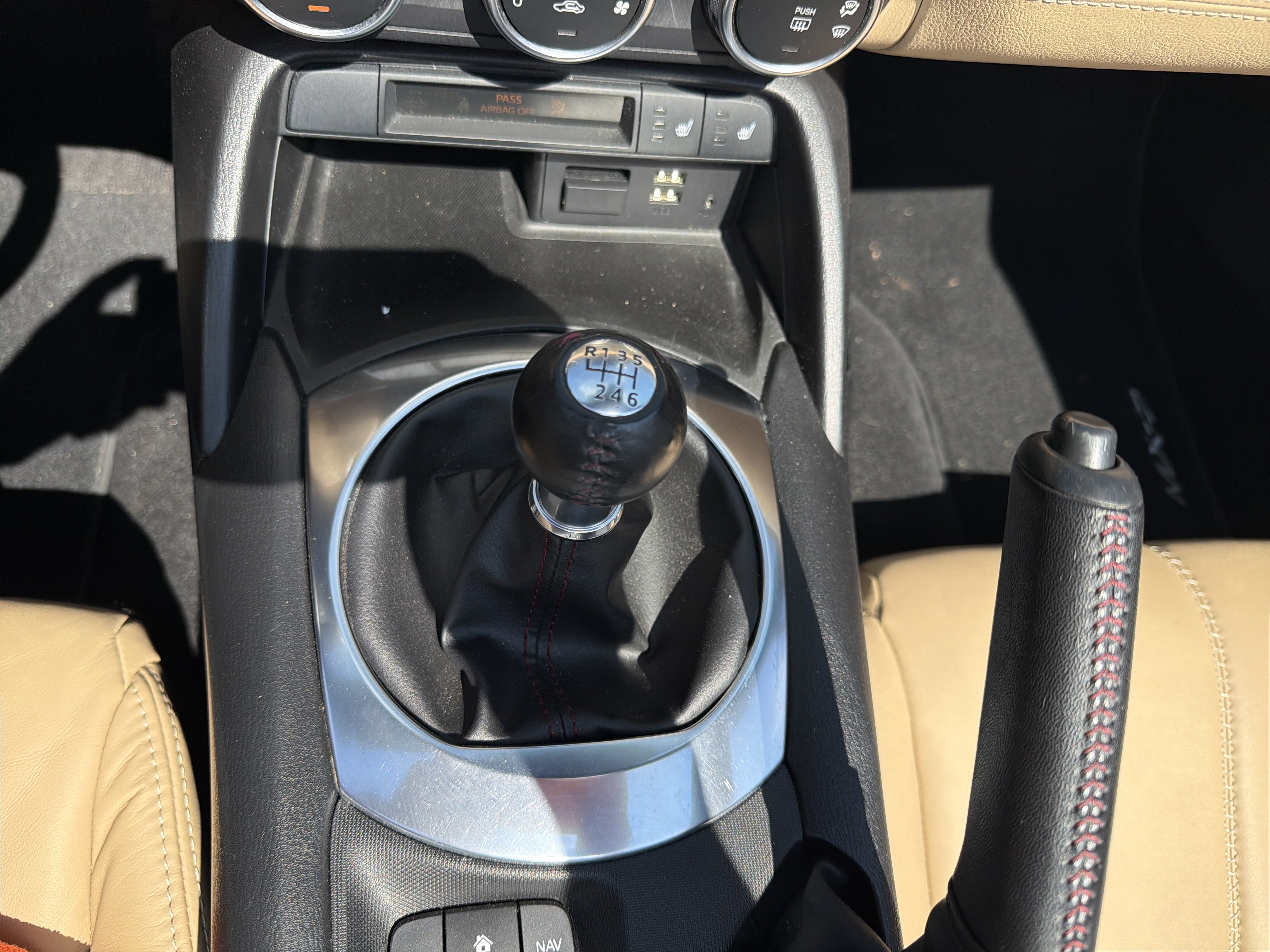 Used 2016 MAZDA MX-5 Miata Grand Touring RWD image 24
