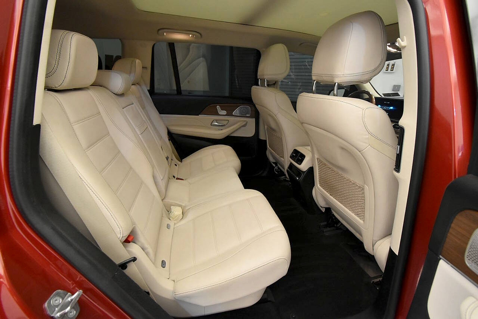 Used 2021 Mercedes-Benz GLS 450 4MATIC image 19