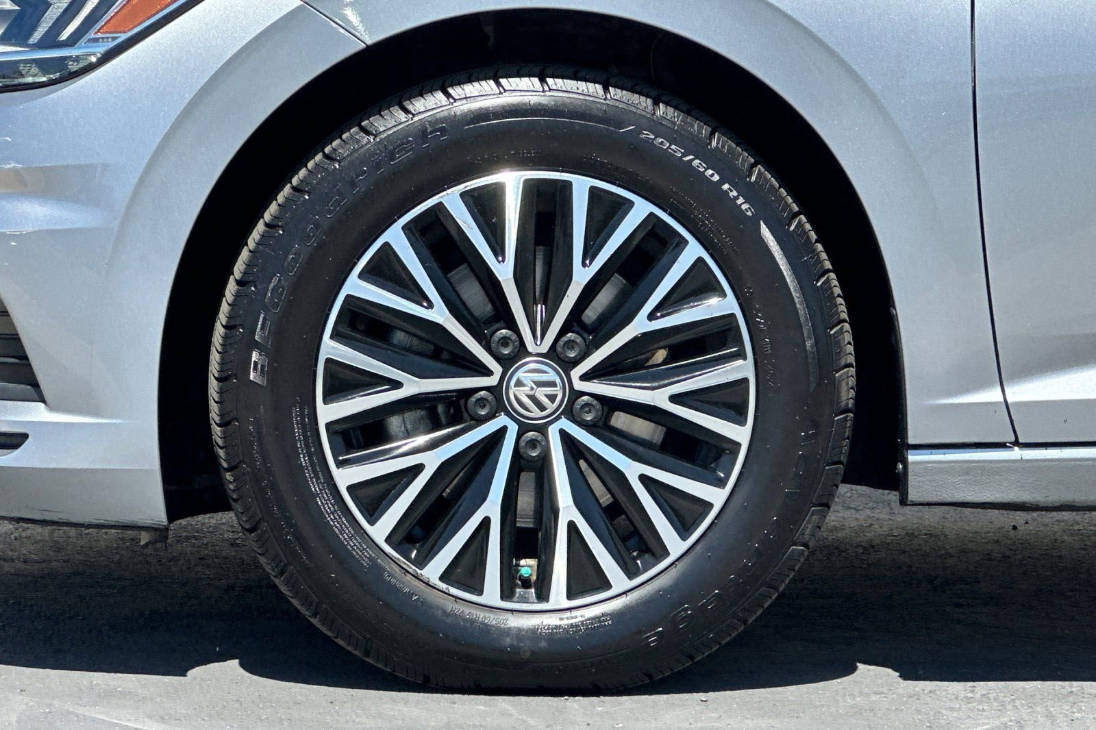 Used 2019 Volkswagen Jetta SE image 24