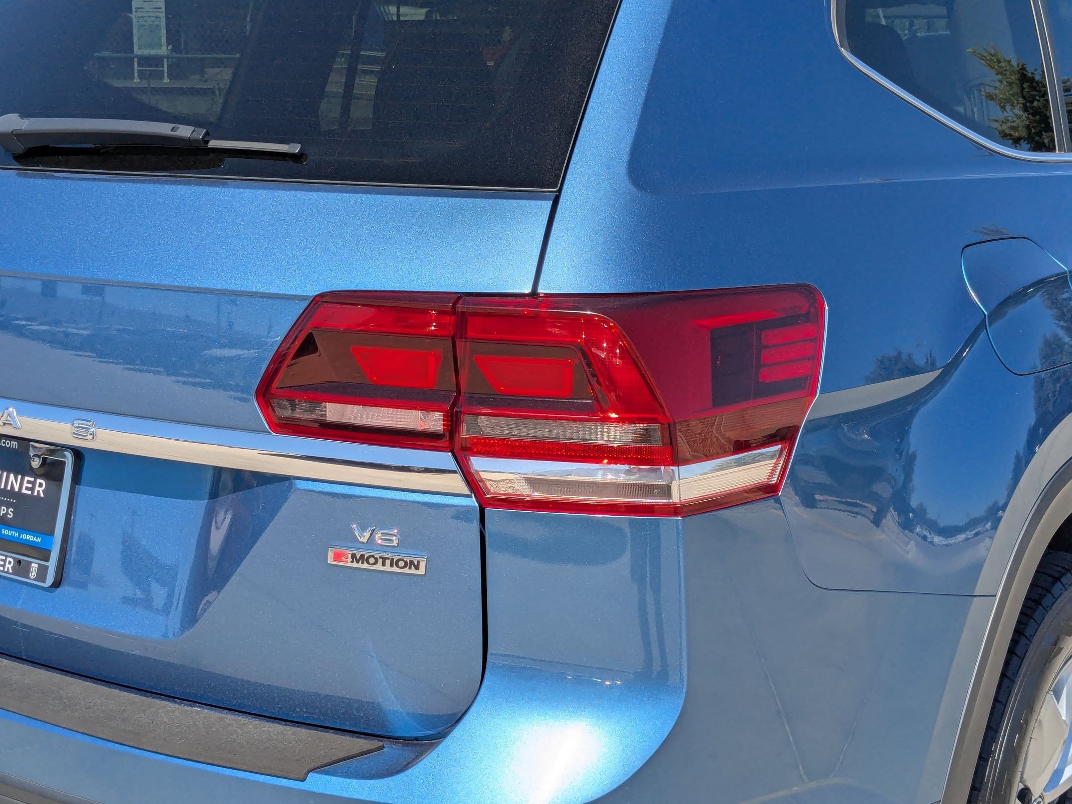 Used 2019 Volkswagen Atlas SE w/ Towing Package AWD/4WD image 11