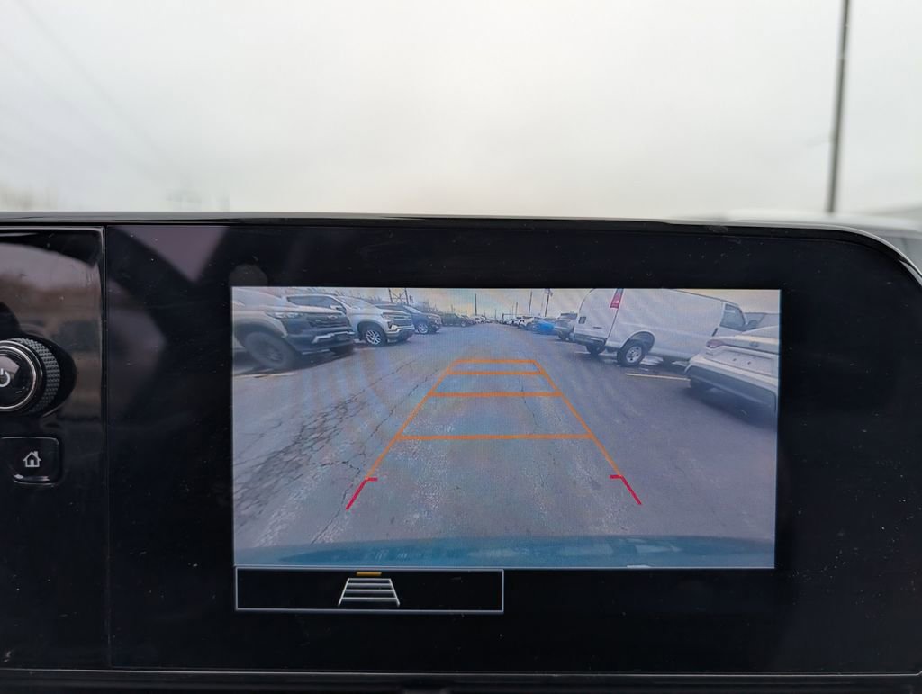 Used 2025 Chevrolet Trax LS w/ LS Convenience Package FWD image 15