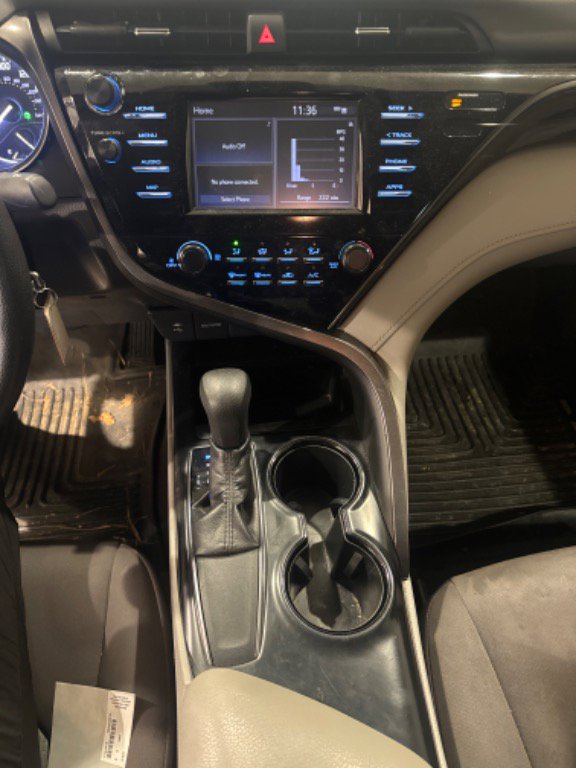 Used 2019 Toyota Camry LE image 13