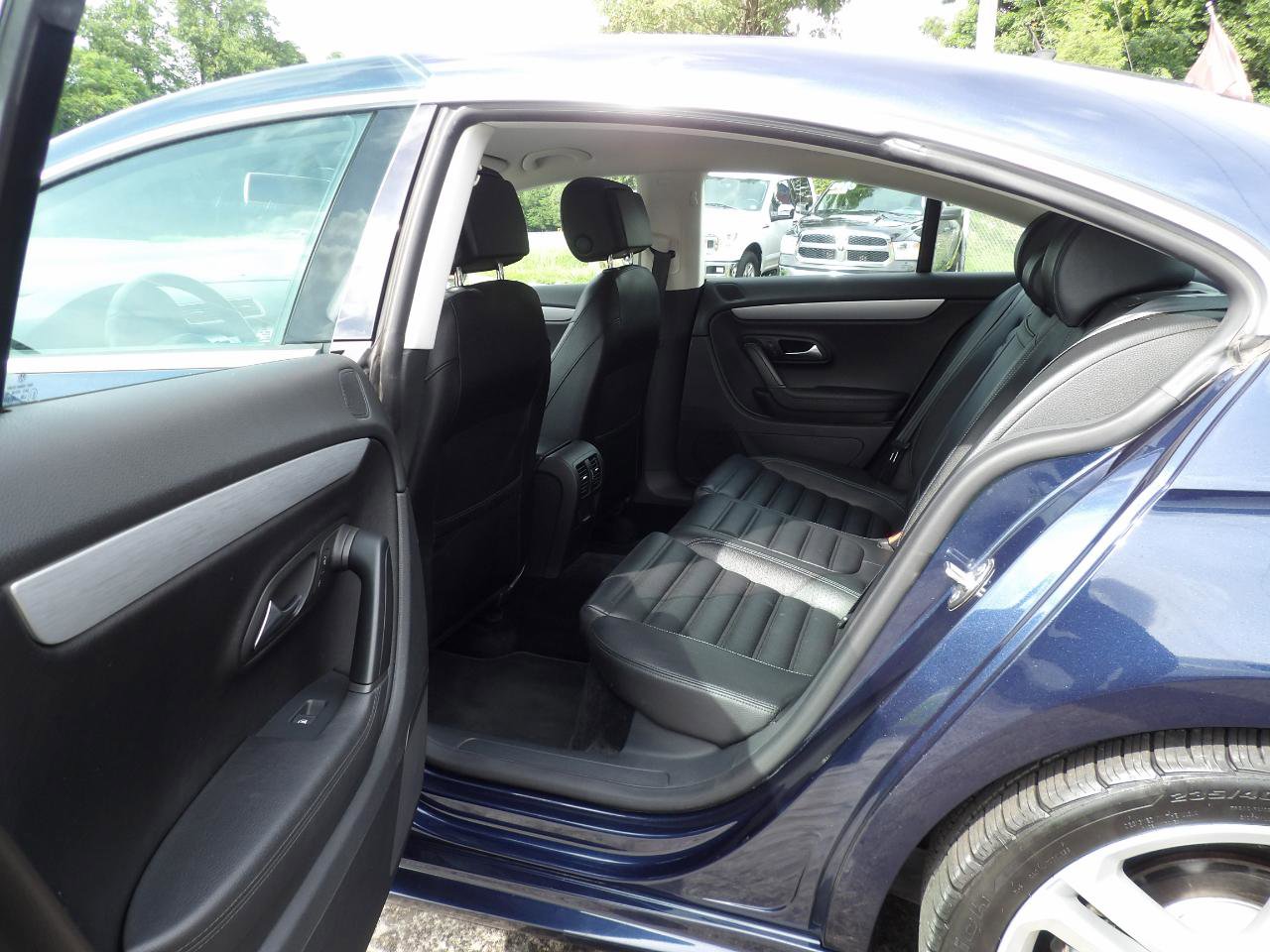 Used 2014 Volkswagen CC R-Line FWD image 15