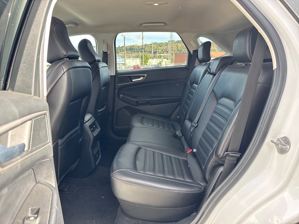 Used 2022 Ford Edge SEL image 8