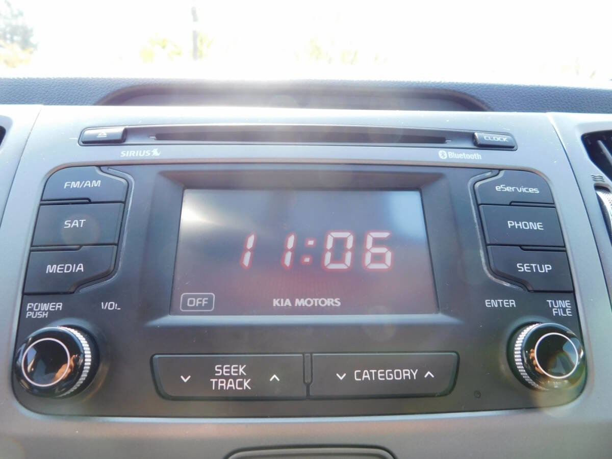 Used 2015 Kia Sportage LX image 14