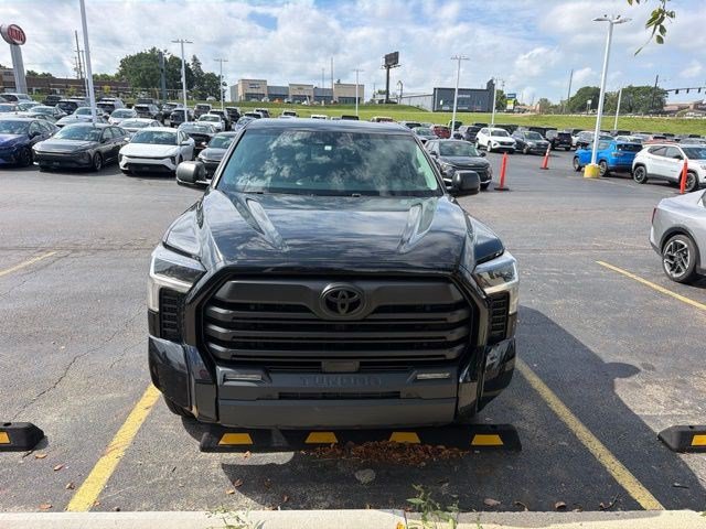 Used 2024 Toyota Tundra SR5 w/ SR5 Premium Package AWD/4WD image 7