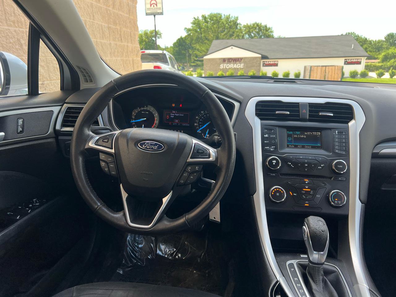 Used 2013 Ford Fusion SE FWD image 17