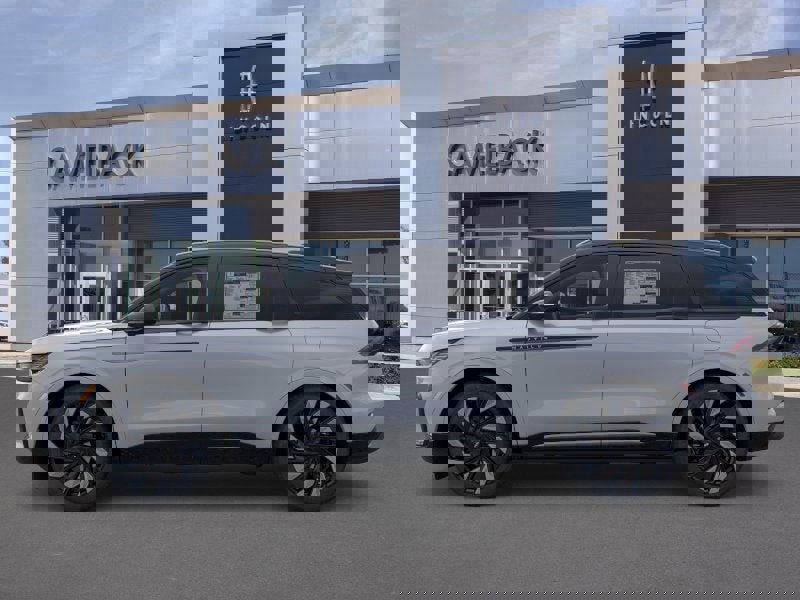 New 2026 Lincoln Nautilus Reserve image 25