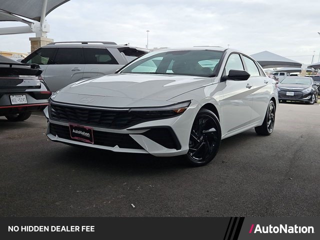 New 2026 Hyundai Elantra SEL FWD image 1
