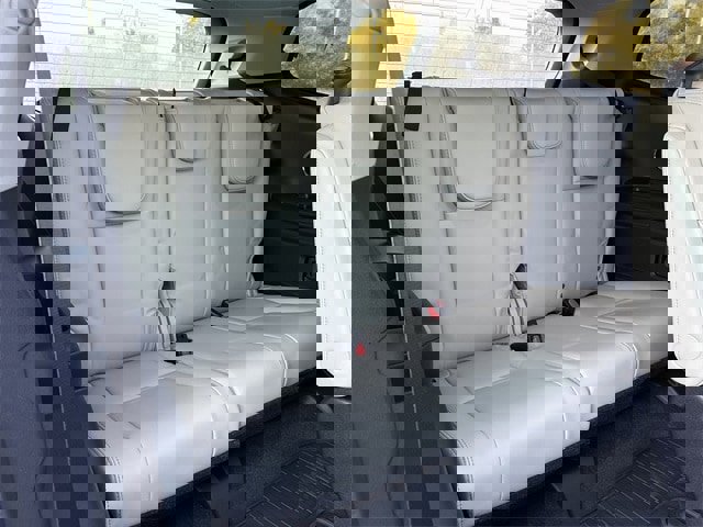 New 2025 Subaru Ascent Limited image 18