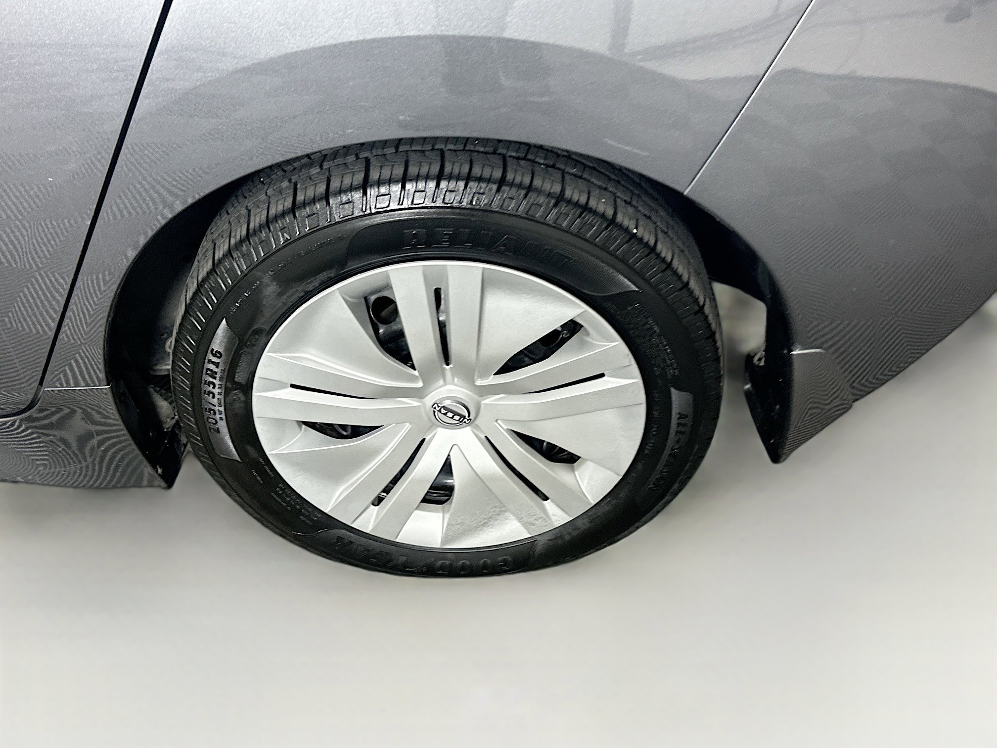 Used 2023 Nissan Leaf S FWD image 11