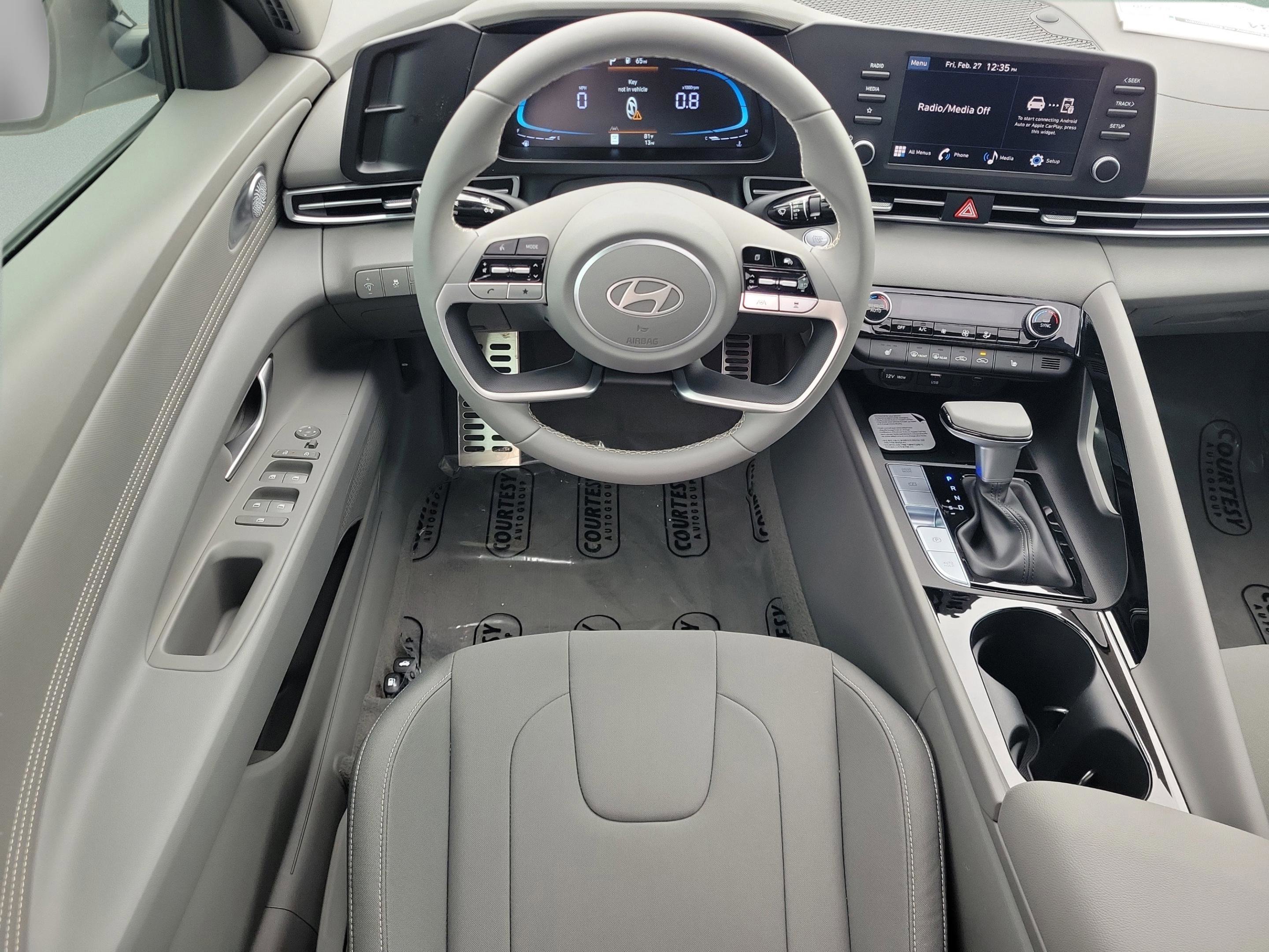 New 2026 Hyundai Elantra SEL Sport image 14