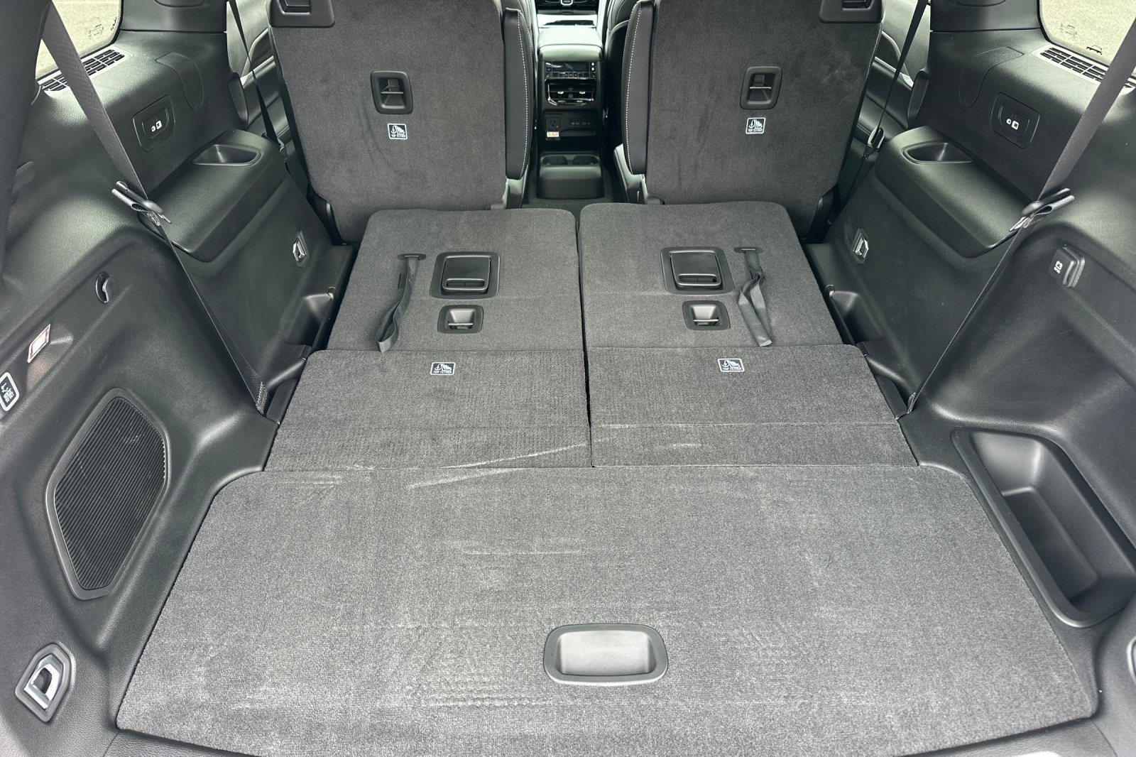 New 2026 Jeep Grand Cherokee L Limited w/ Limited Altitude Package AWD/4WD image 15