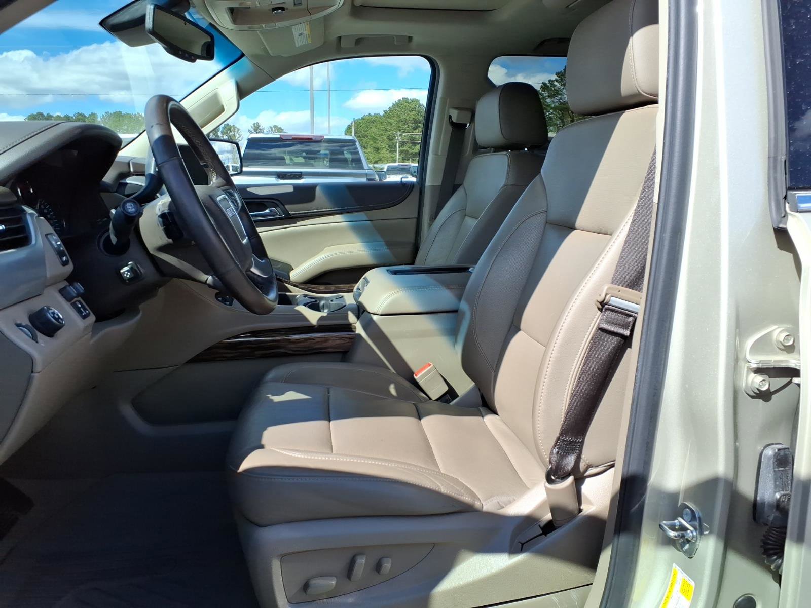 Used 2017 GMC Yukon SLT w/ Open Road Package image 20