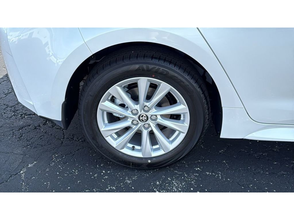 New 2026 Toyota Corolla SE FWD image 14