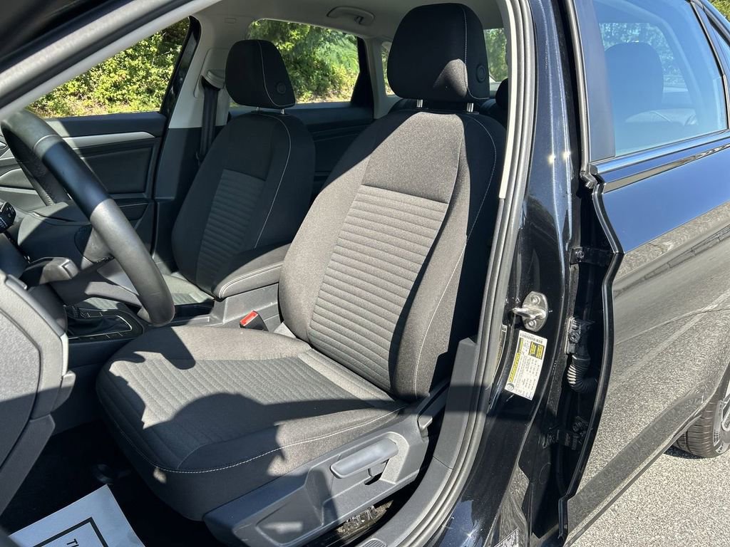 Used 2024 Volkswagen Jetta S image 56