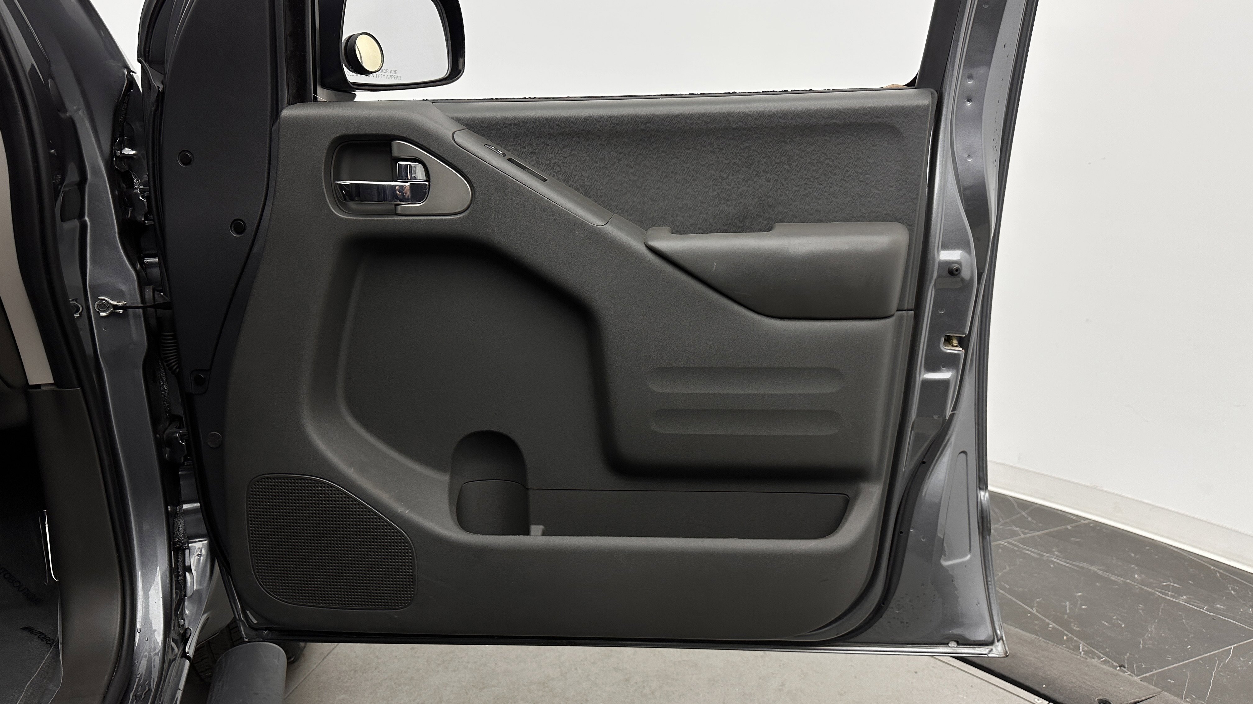 Used 2017 Nissan Frontier SV RWD image 23