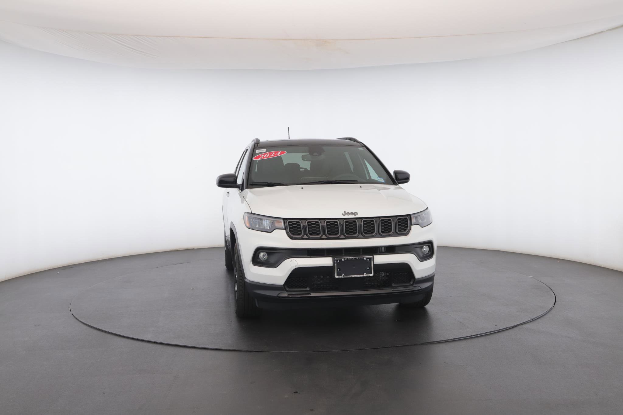 Used 2024 Jeep Compass Latitude w/ Sun and Sound Group AWD/4WD image 37