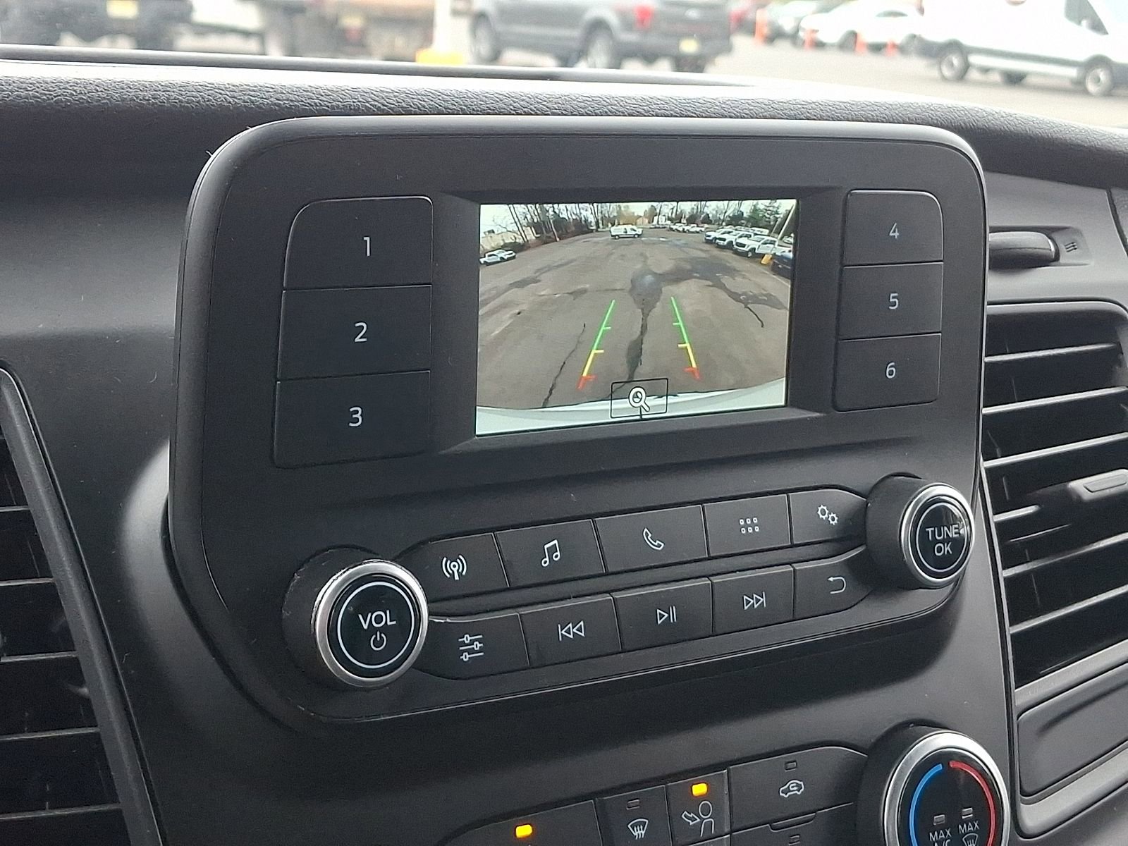 Used 2020 Ford Transit 250 Medium Roof image 19