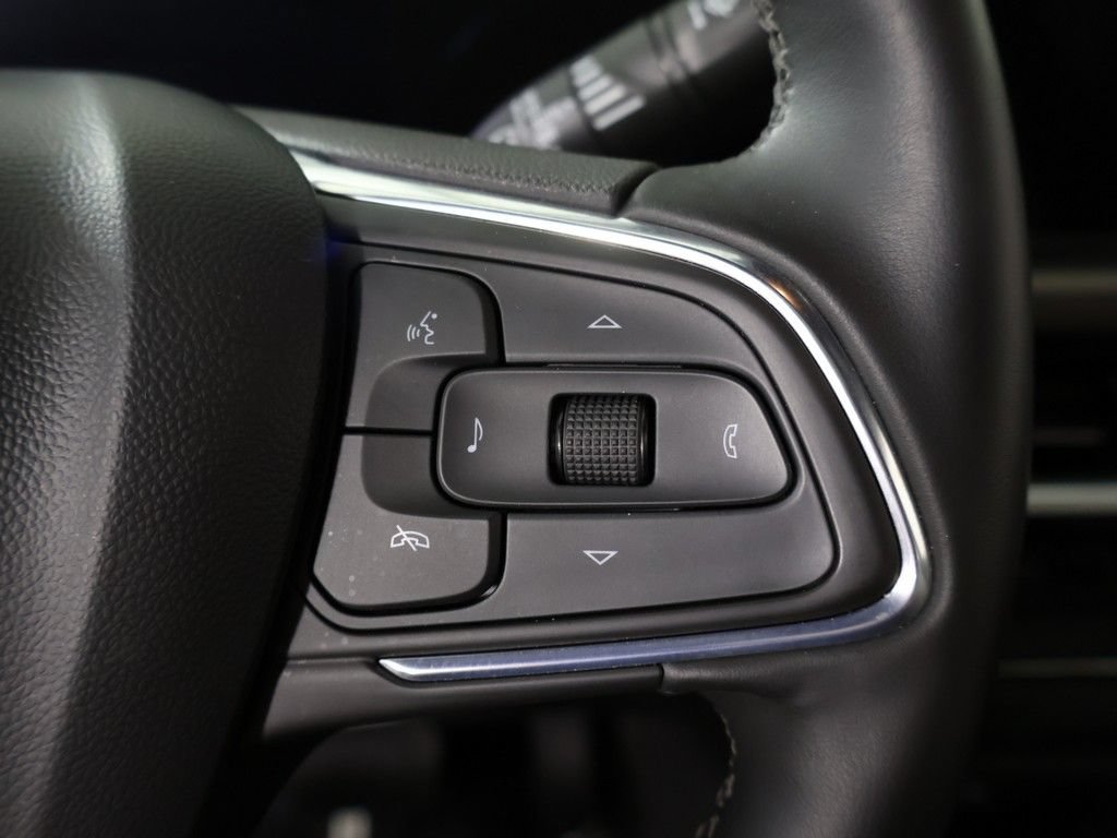 Used 2024 Buick Envista Avenir FWD image 43
