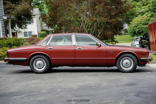 Used 1988 Jaguar XJ Vanden Plas RWD image 9