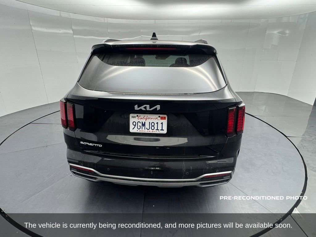 Used 2023 Kia Sorento S w/ Panoramic Sunroof Package FWD image 4
