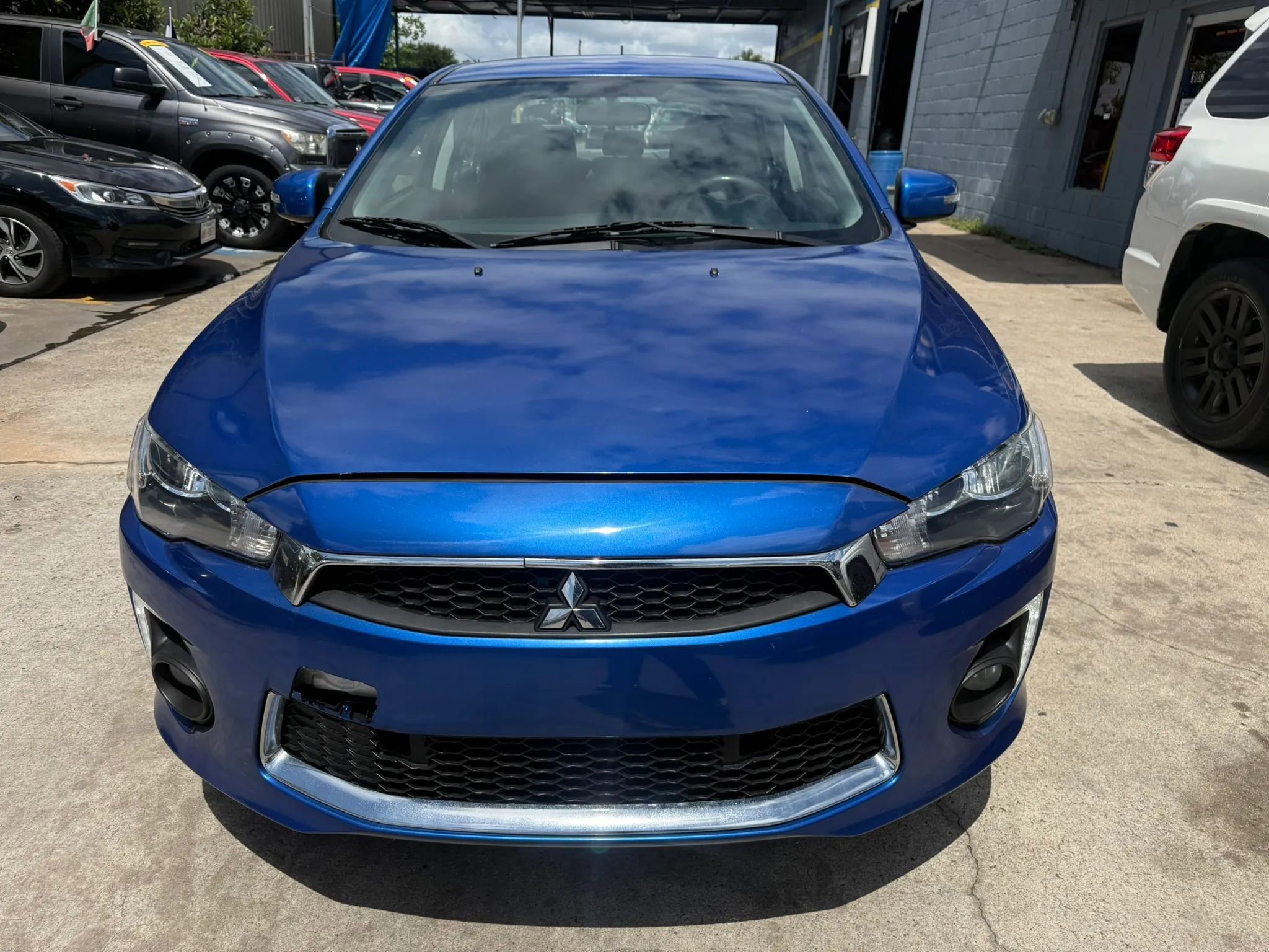 Used 2016 Mitsubishi Lancer ES FWD image 2