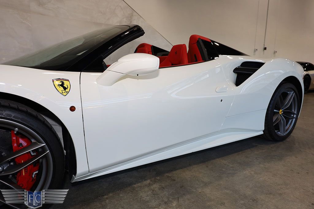 Used 2019 Ferrari 488 Spider image 10