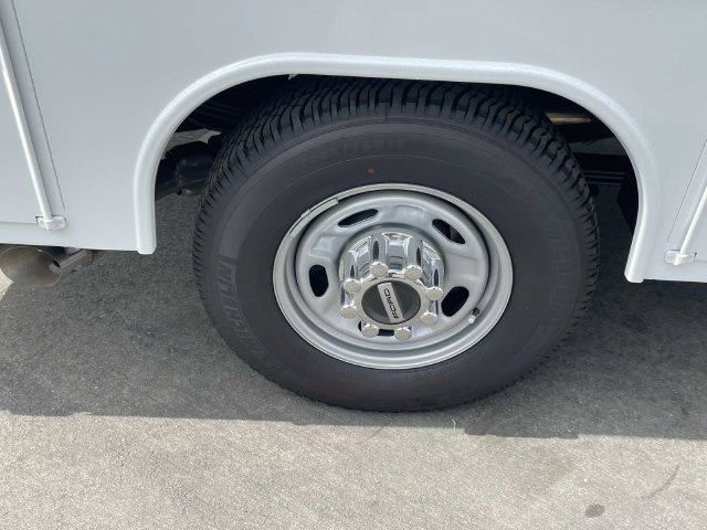 New 2026 Ford F350 XL w/ XL Chrome Package RWD image 34