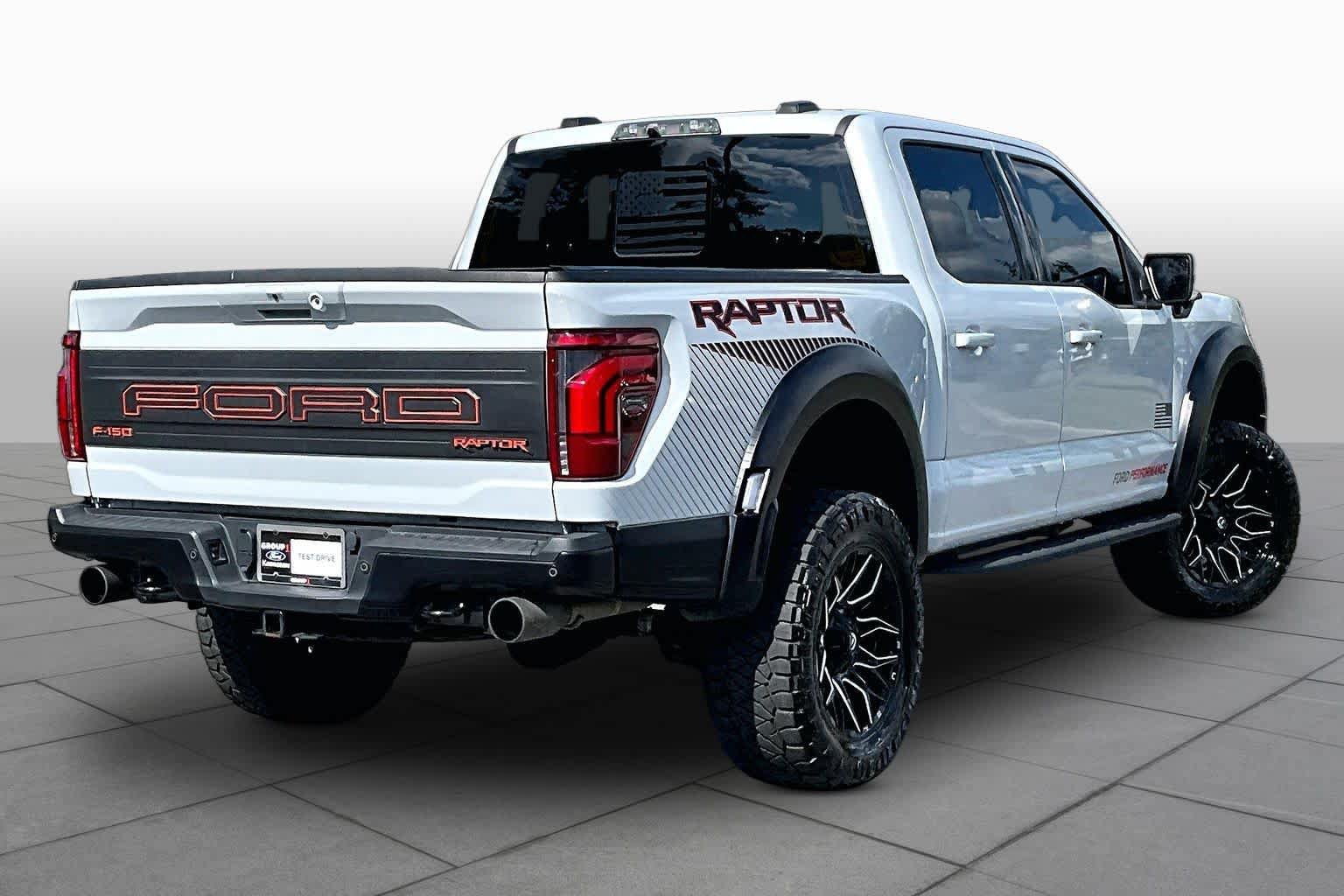 Used 2025 Ford F150 Raptor AWD/4WD image 13