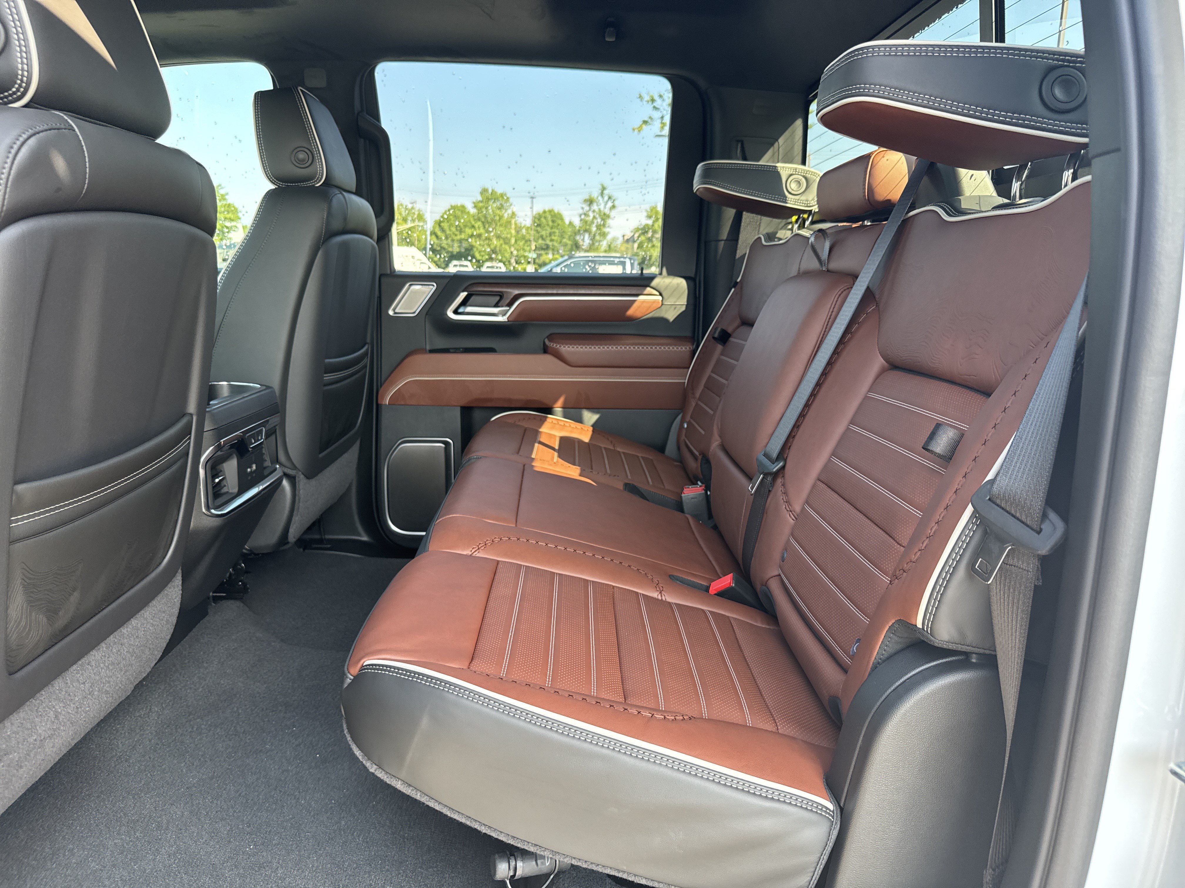New 2026 GMC Sierra 2500 Denali Ultimate AWD/4WD image 31