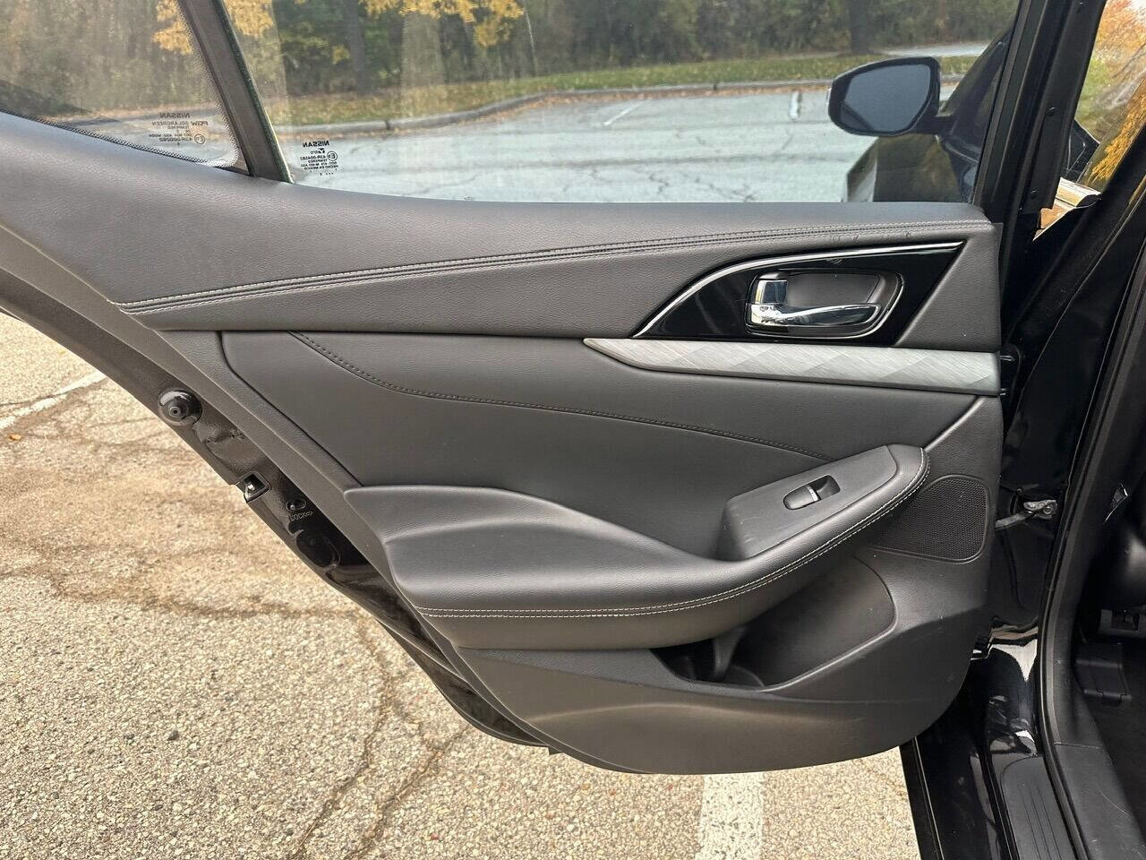 Used 2016 Nissan Maxima 3.5 SV image 13
