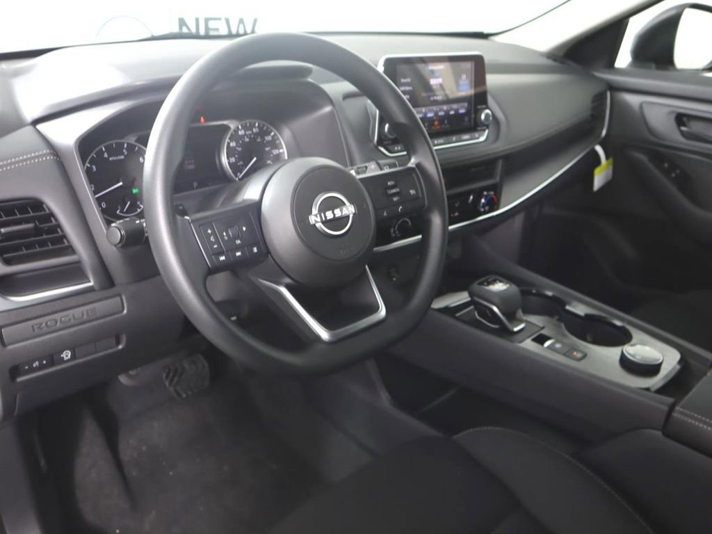 Certified 2025 Nissan Rogue S image 12