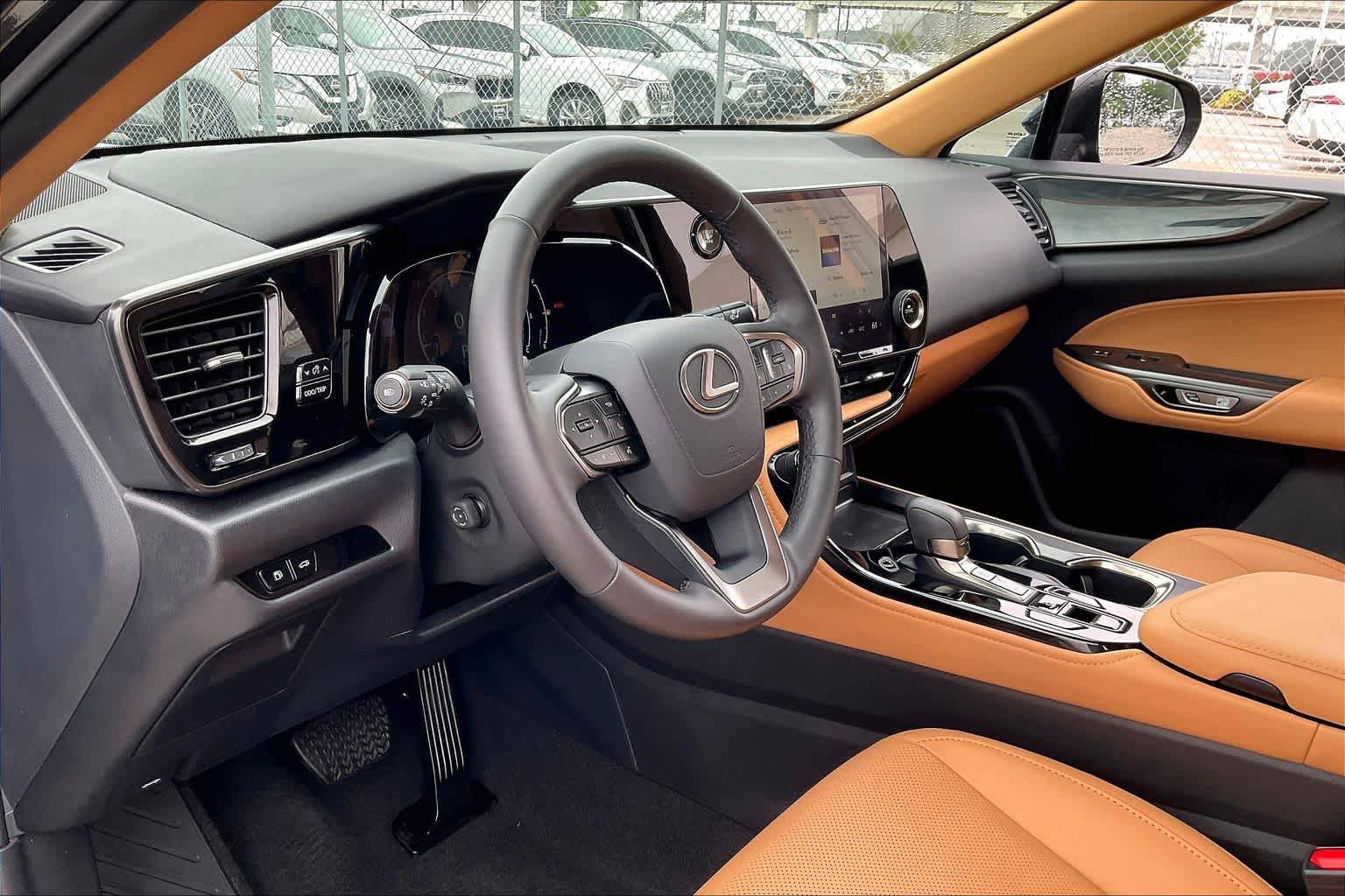 Used 2024 Lexus NX 250 FWD image 15