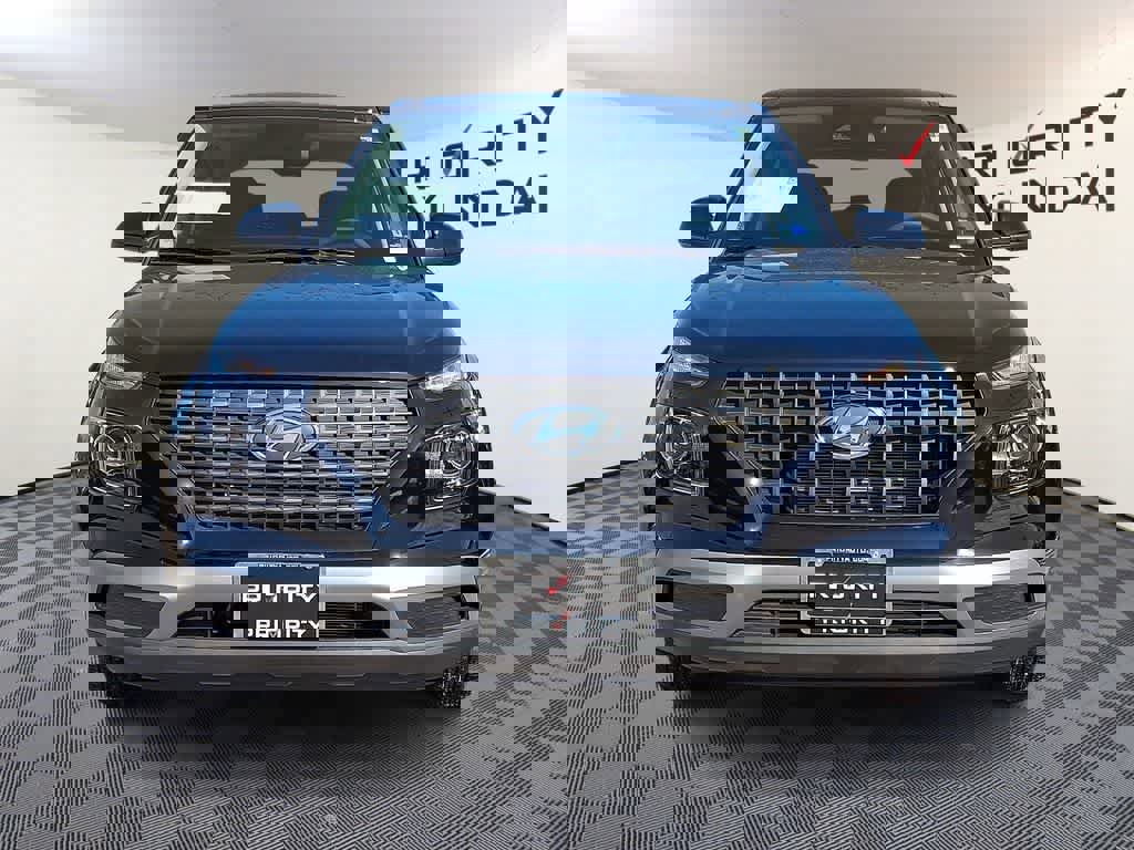 New 2026 Hyundai Venue SE image 2