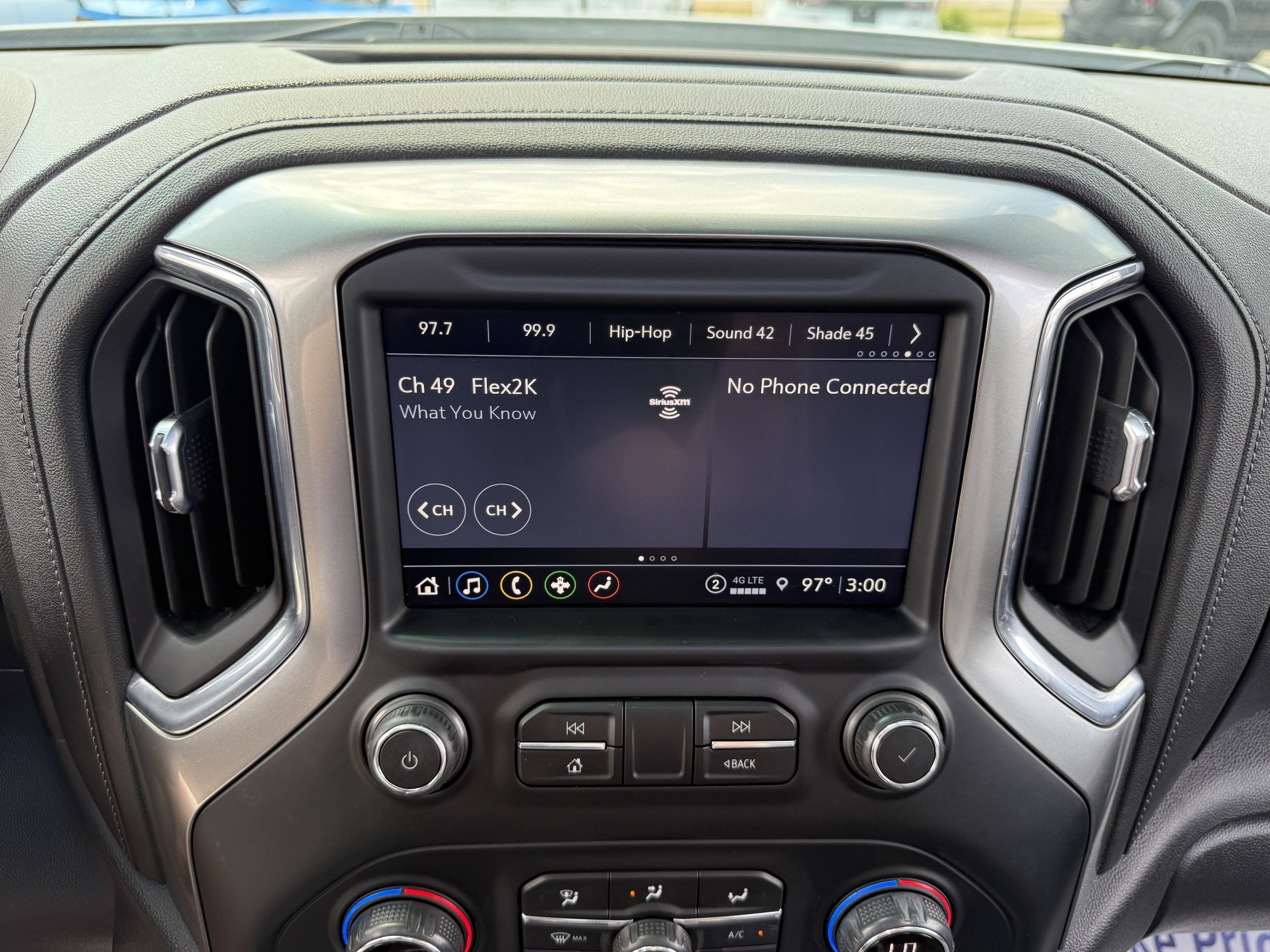 Used 2021 Chevrolet Silverado 1500 LT Trail Boss w/ Convenience Package II AWD/4WD image 19