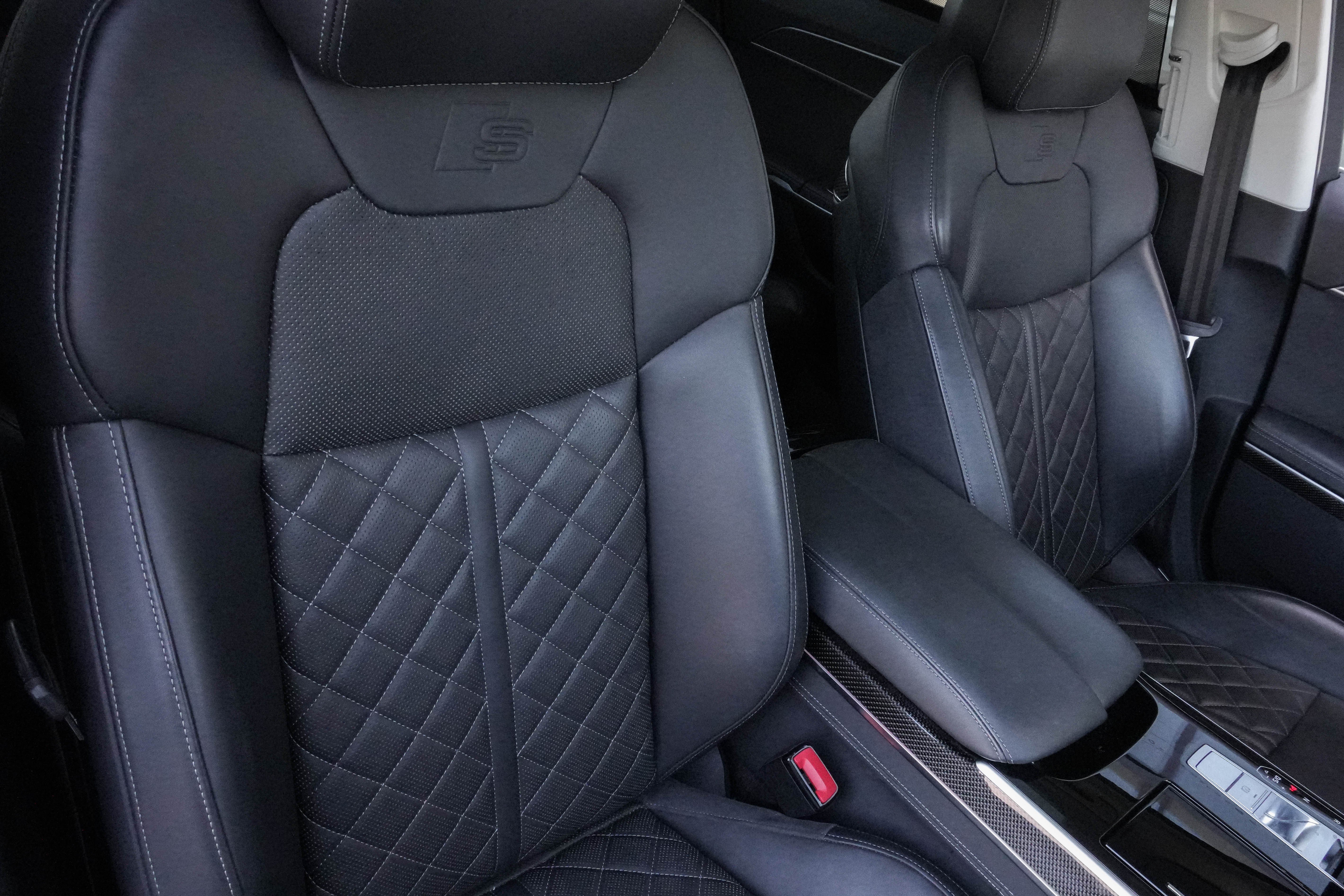 Used 2022 Audi S8 AWD/4WD image 14