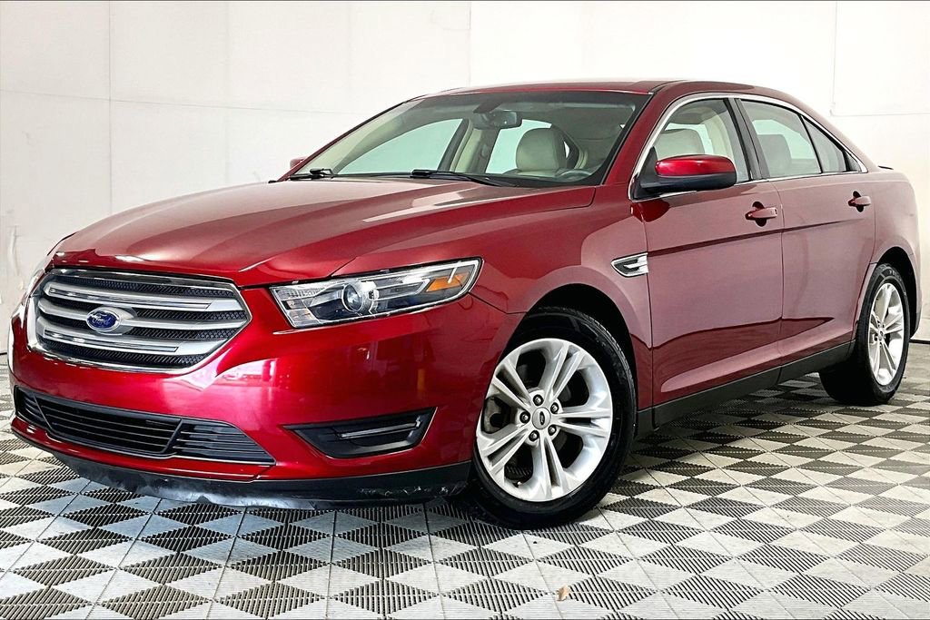 Used 2016 Ford Taurus SEL w/ Equipment Group 201A image 2