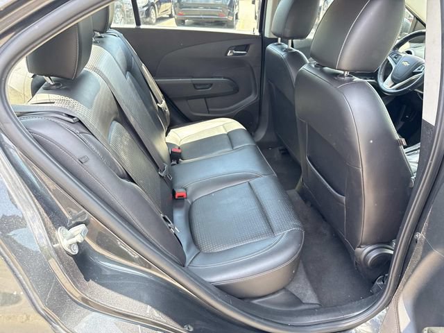 Used 2019 Chevrolet Sonic Premier FWD image 11