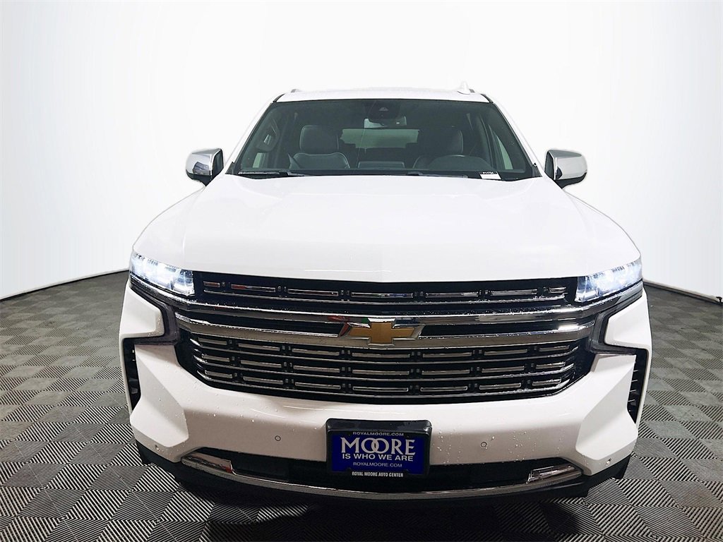 Used 2023 Chevrolet Suburban Premier image 3
