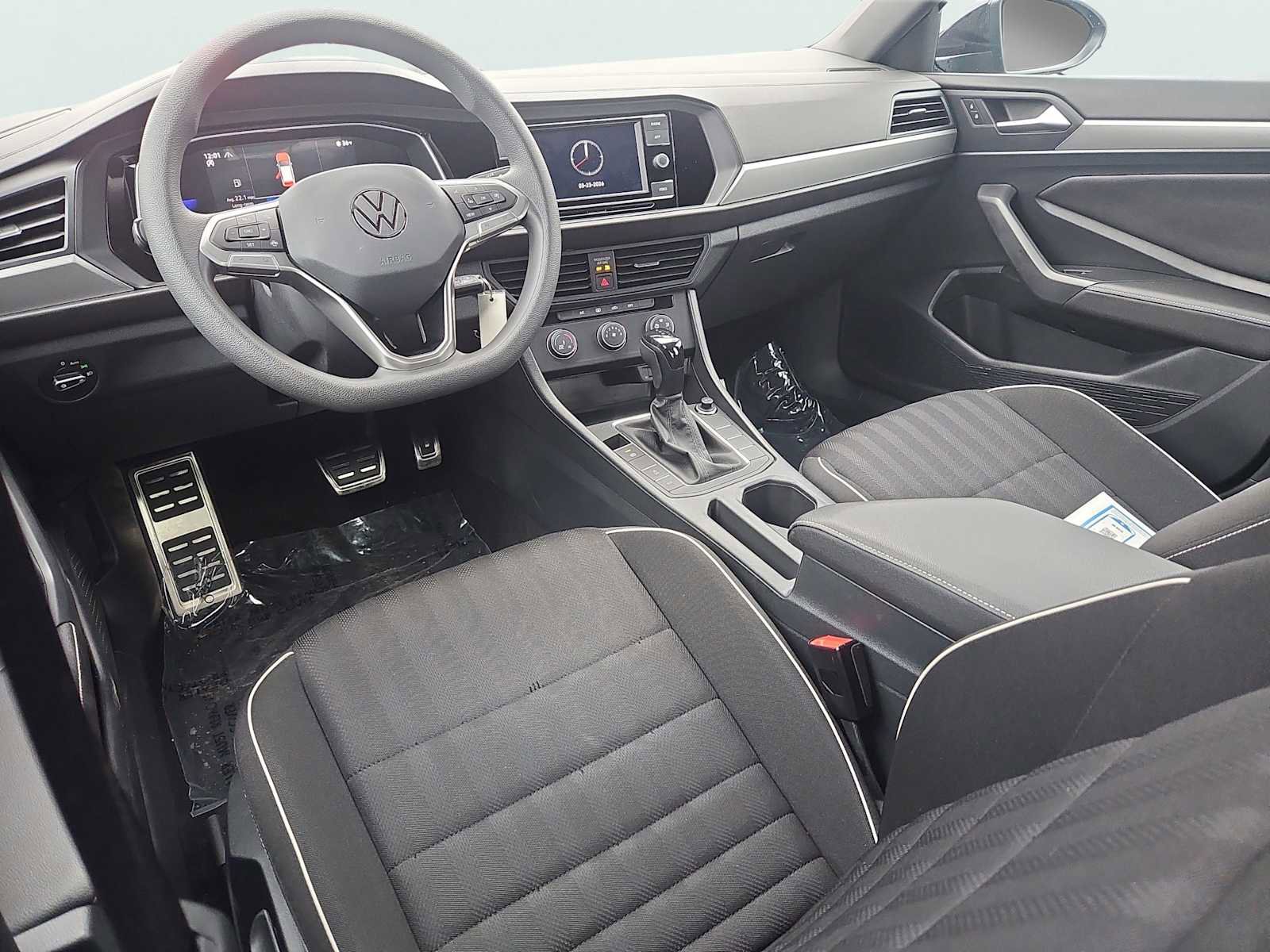 Used 2023 Volkswagen Jetta Sport image 10