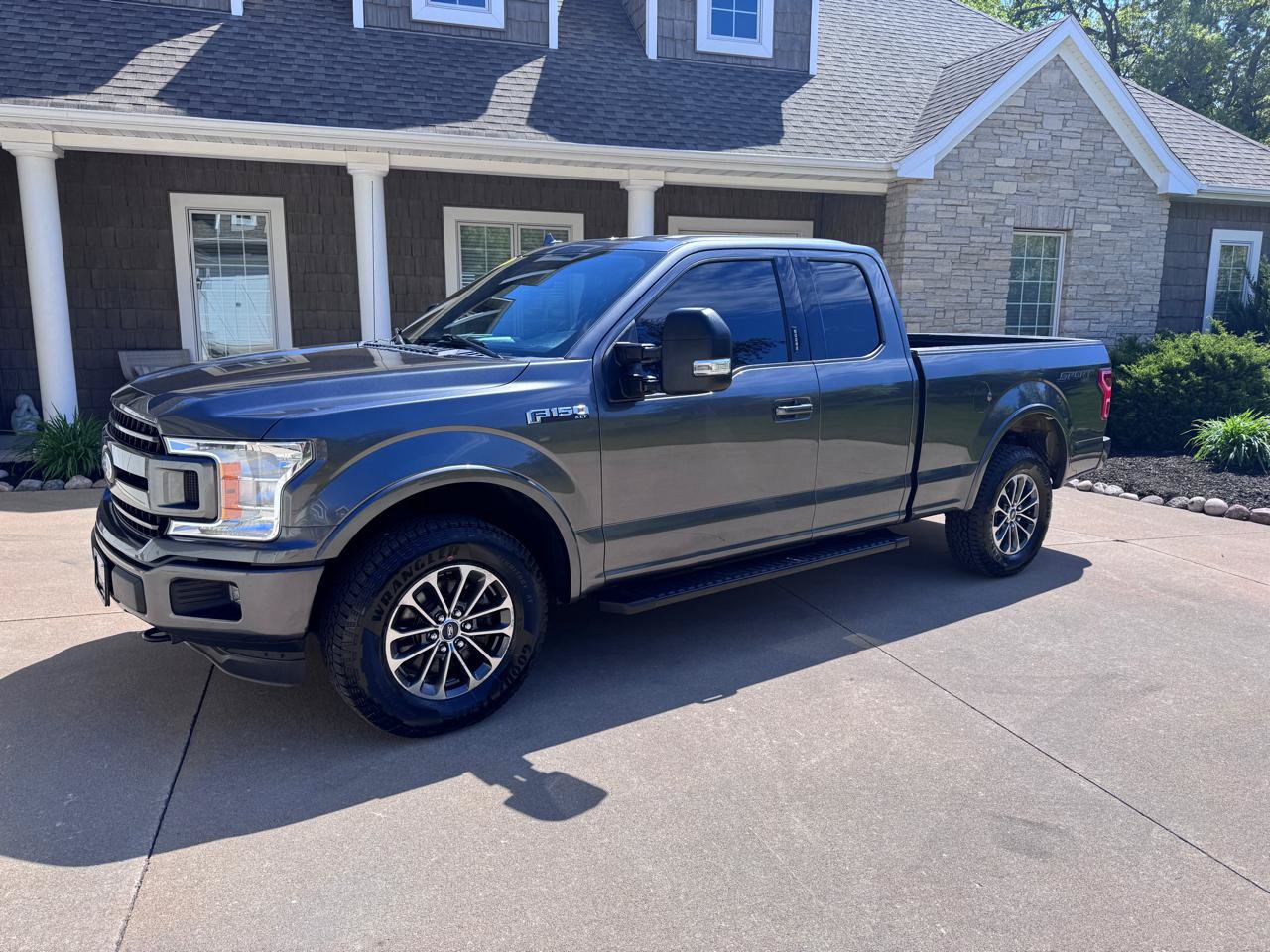 Used 2018 Ford F150 XLT w/ Equipment Group 302A Luxury AWD/4WD image 2